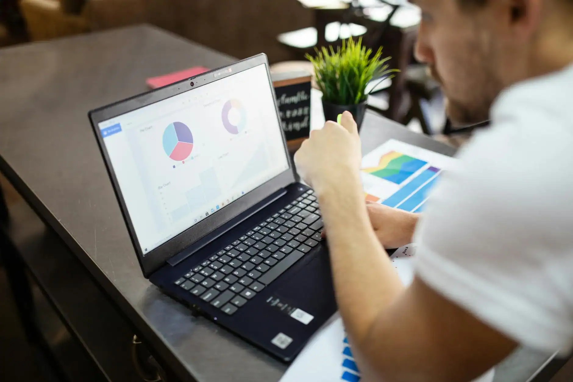 Sales Compensation Plan Examples That Actually Drive Behavior: A Data-Backed Guide