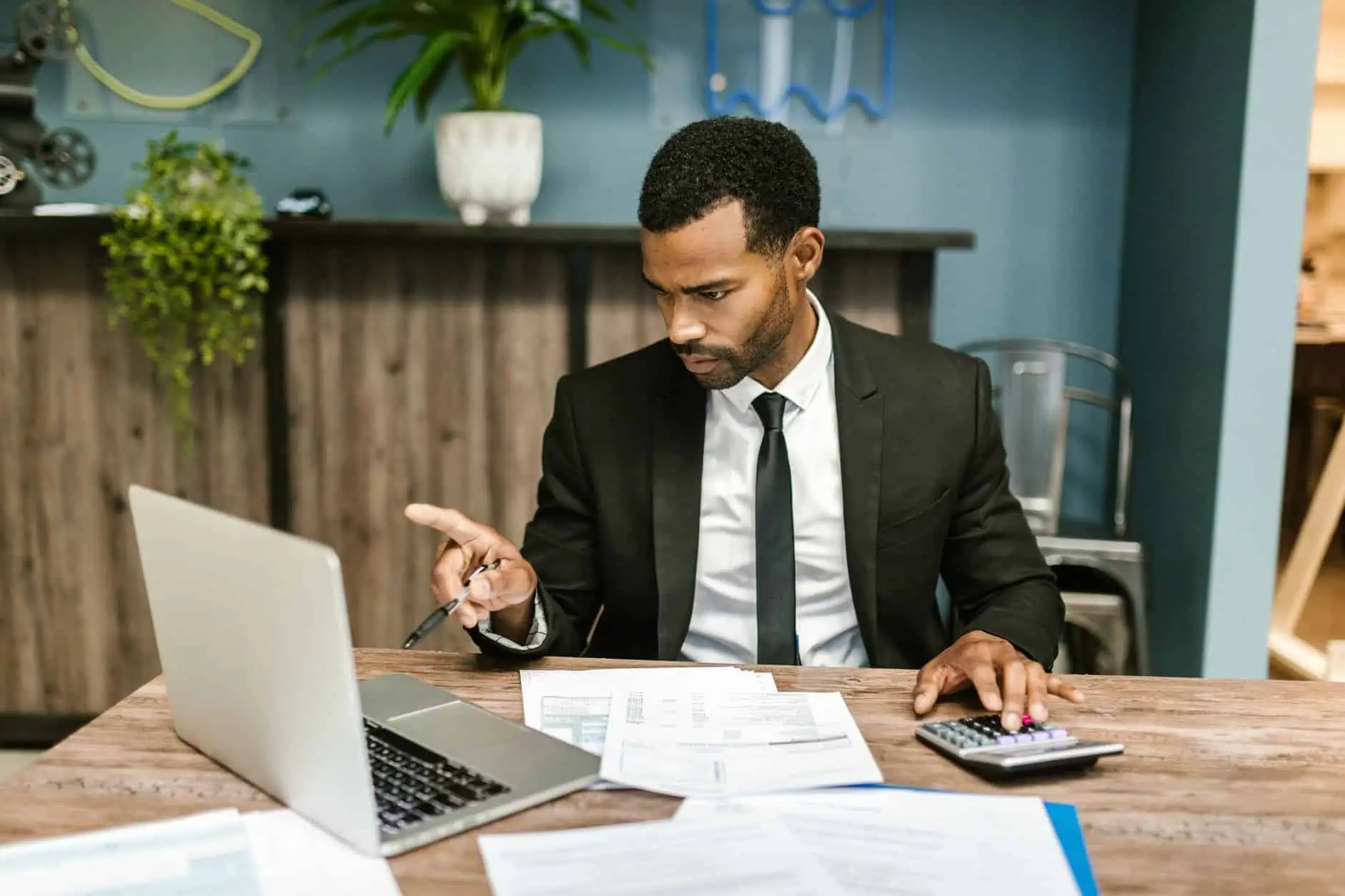 How to Calculate Win Rate in Sales: Formula, Examples, Next Steps