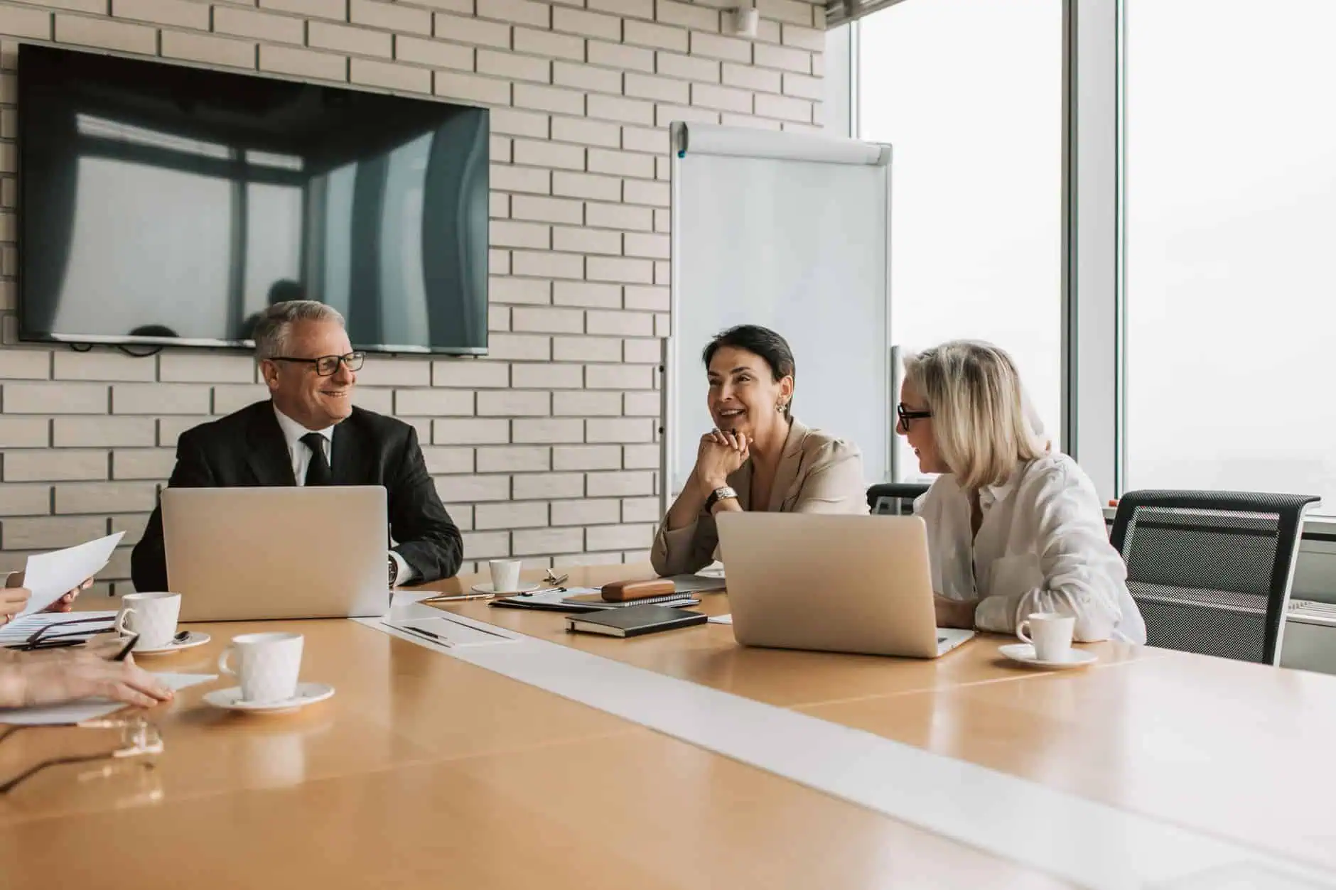 Hire a Sales Consultant: Who Checks the Reps After They Leave?